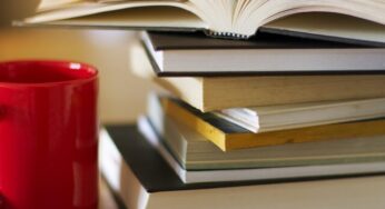 【使える英語フレーズ】「〜にハマる」って英語で何て言う？get hooked onを使った表現
